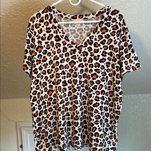 Lost wonder women’s size XXL top